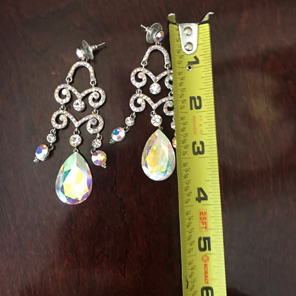 Elegant costume jewelry earrings - Picture 2 of 2